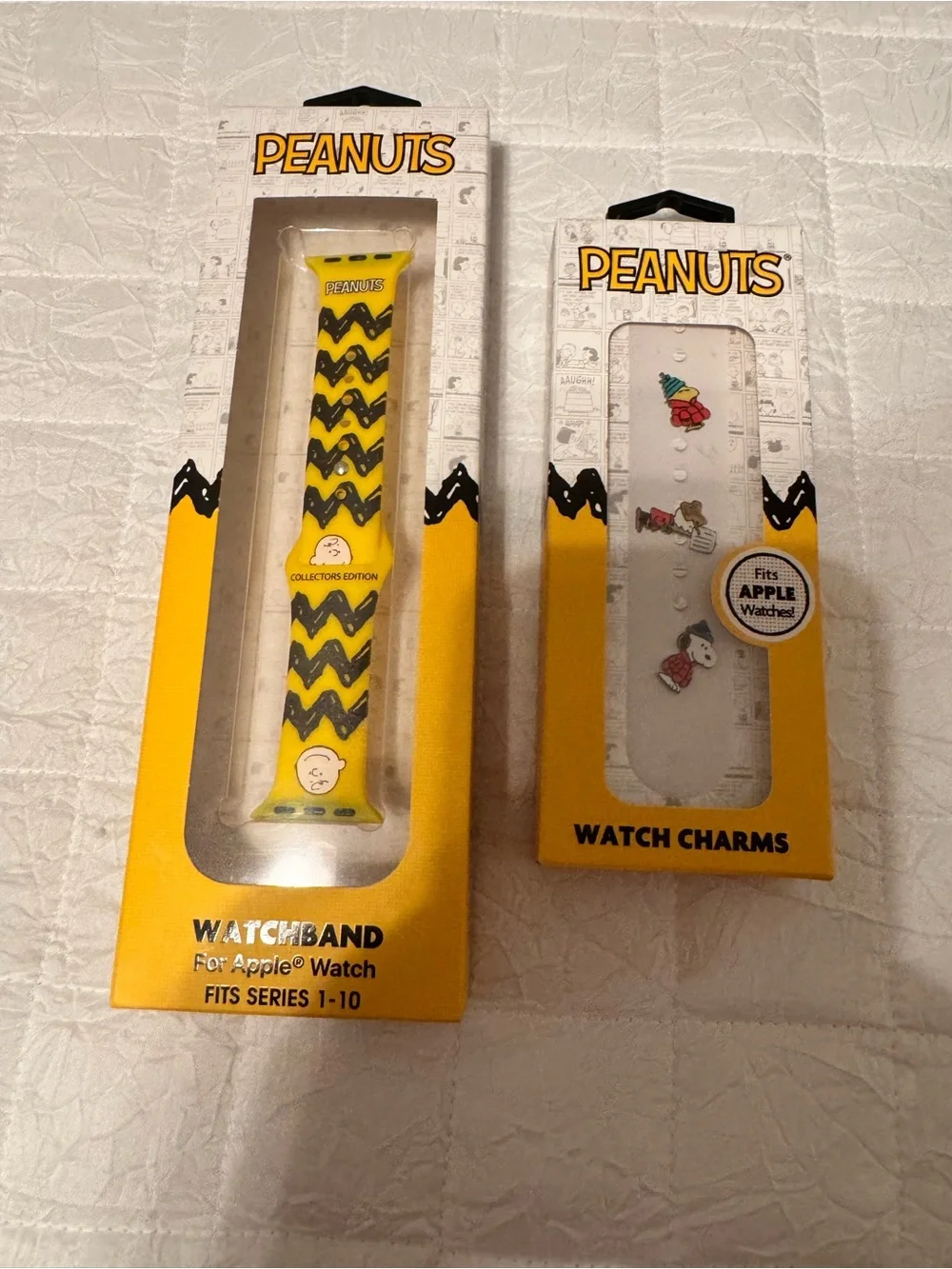 Peanuts Yellow and Black Zigzag Charlie Brown Apple Watch Band with Charms